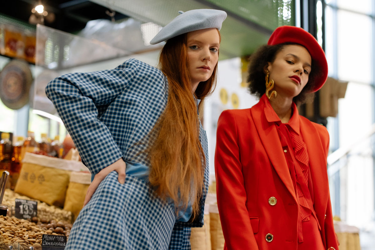 Comment mettre un béret ? Le guide pour bien le porter avec style , Image