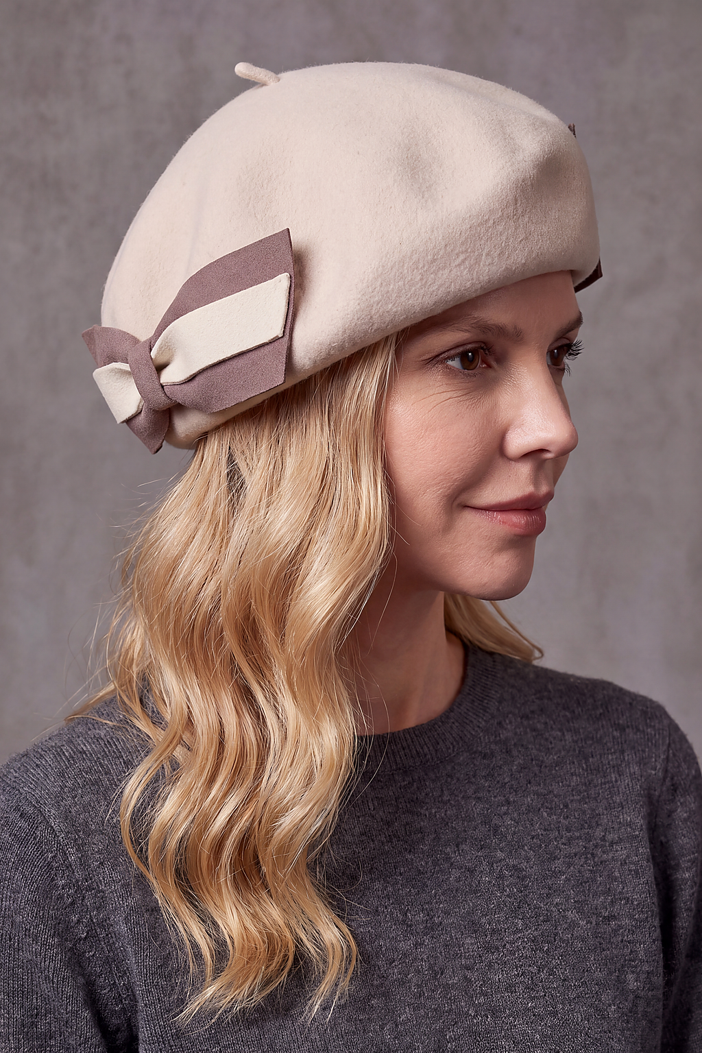 Béret Femme Laine Feutrée Grand Nœud – Héloïse, vue 3