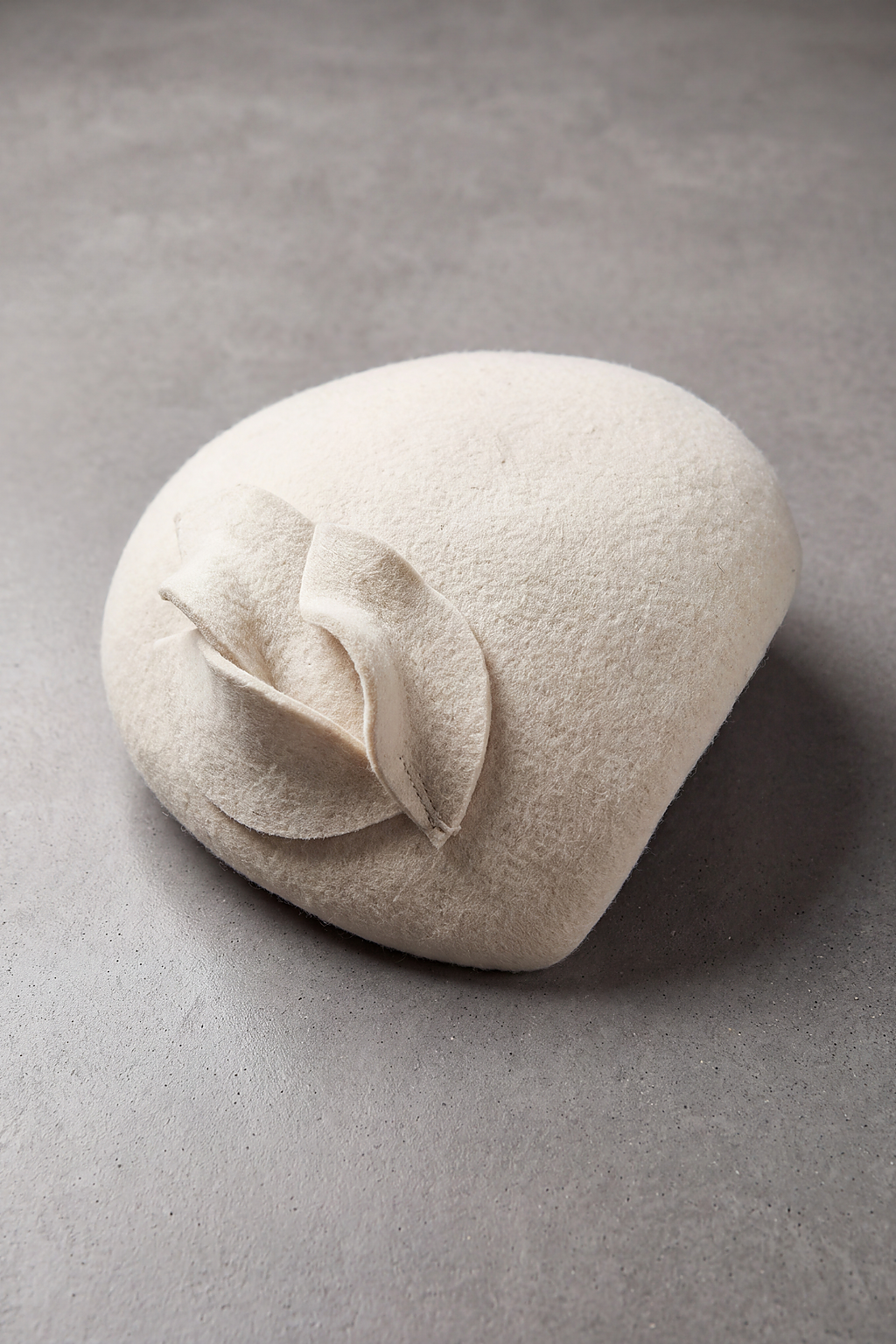 Béret Femme Laine avec Nœud blanc – Charlotte