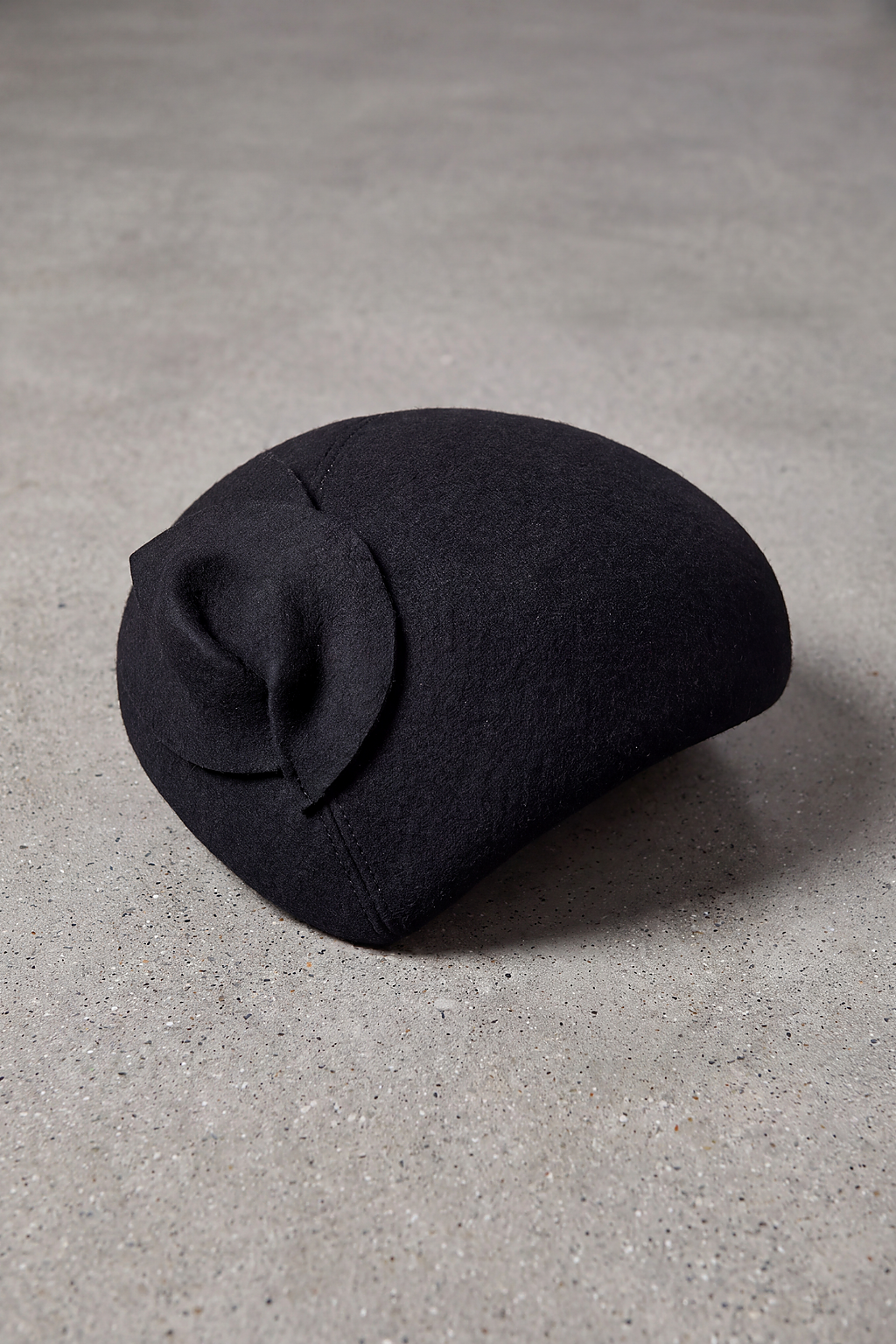 Béret Femme Laine avec Nœud noir – Charlotte